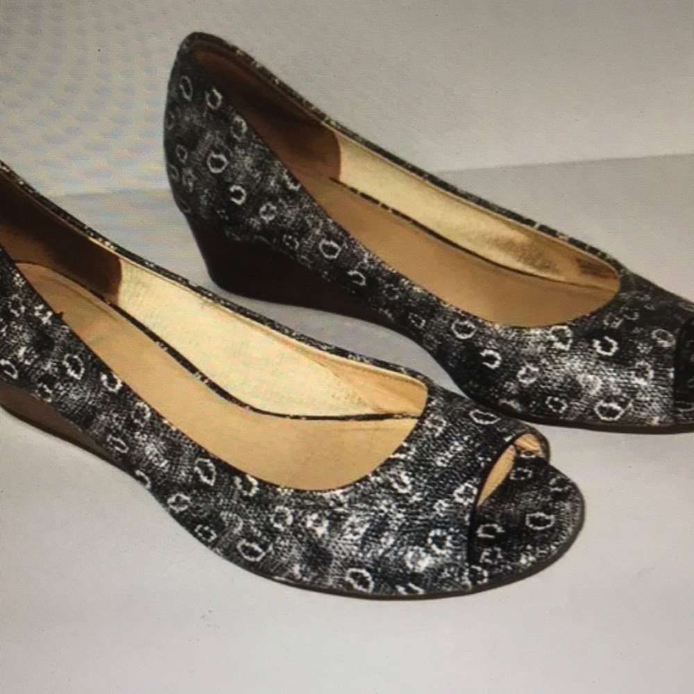 Cole Hana air tallot black white lizard print peep toe wedge shoes